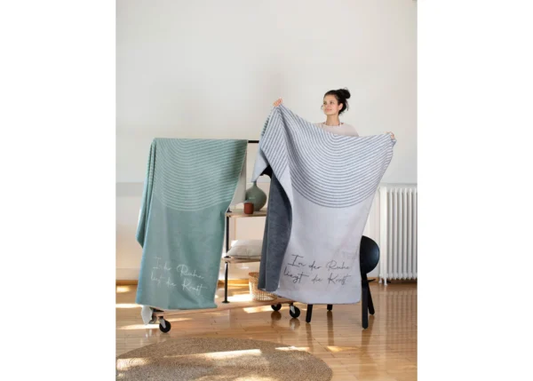 BAMBOO throw - (= strenght though serenity) - Image 4
