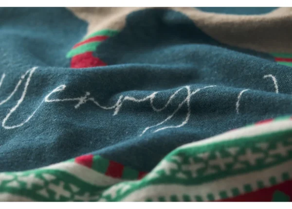 pet blanket "MERRY XMAS dog"_small - Image 3