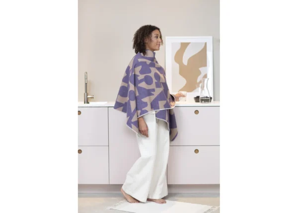 poncho SILVRETTA one size (GRS) - modern abstract pattern - Image 3