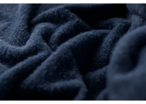 MERANO wool-blend throw "faux solid" (GRS) - Image 4