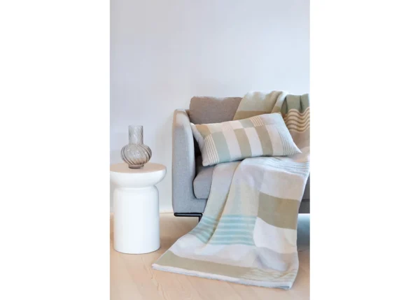 SAVONA throw "lines/rectangles" (GRS) - Image 4