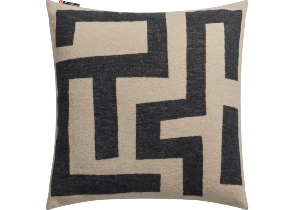 SILVRETTA cushion cover “maze” (GRS)