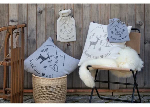 SILVRETTA cushion cover "Kopf aus.." (= brains off..)(GRS) - Image 3