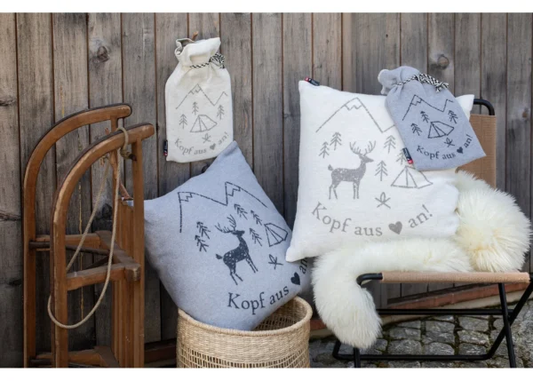 SILVRETTA cushion cover "Kopf aus.." (= brains off..)(GRS) - Image 4