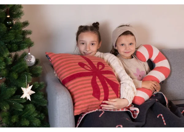 SILVRETTA cushion incl. filler "candy cane" 28x56 (GRS) - Image 4