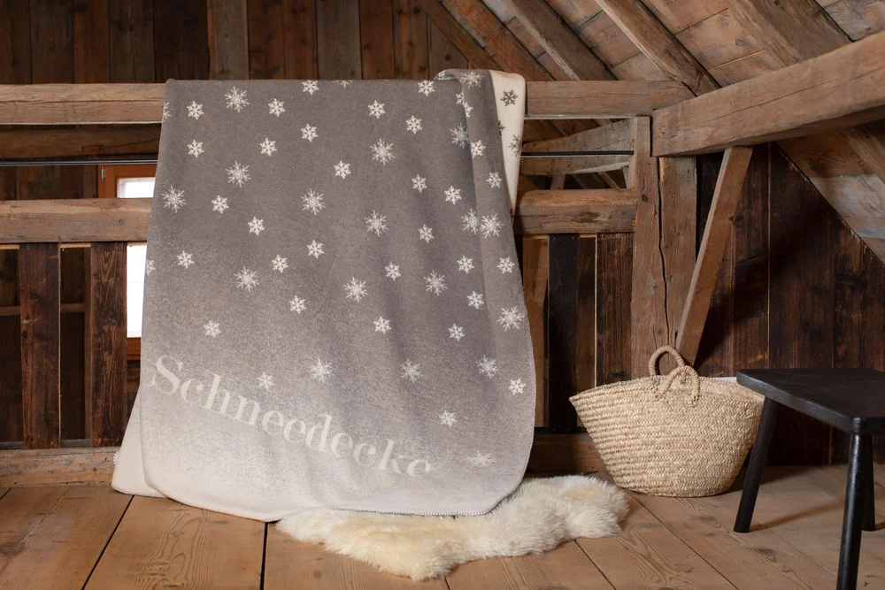 SAVONA Wohndecke „Schneedecke“ (GRS) - schlamm
