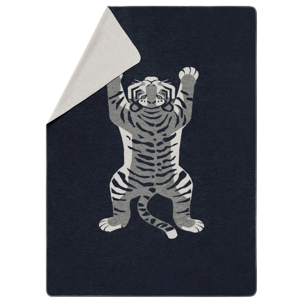 SILVRETTA Flanelldecke „Tiger“ (GRS) - anthrazit